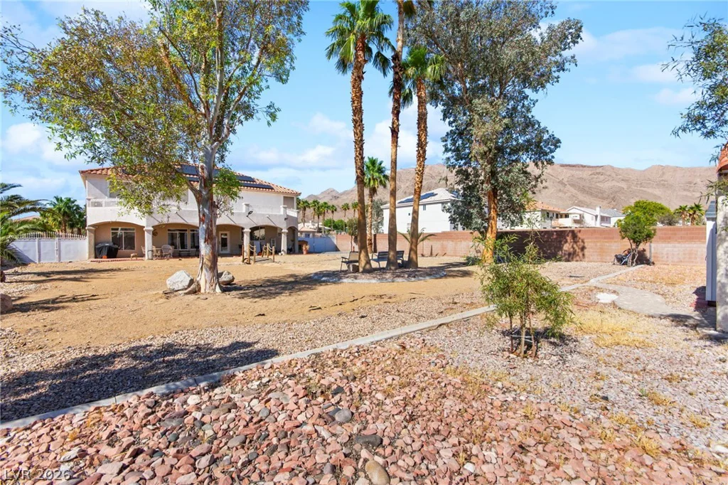 6857 Adobe Villa, Las Vegas, NV 89142