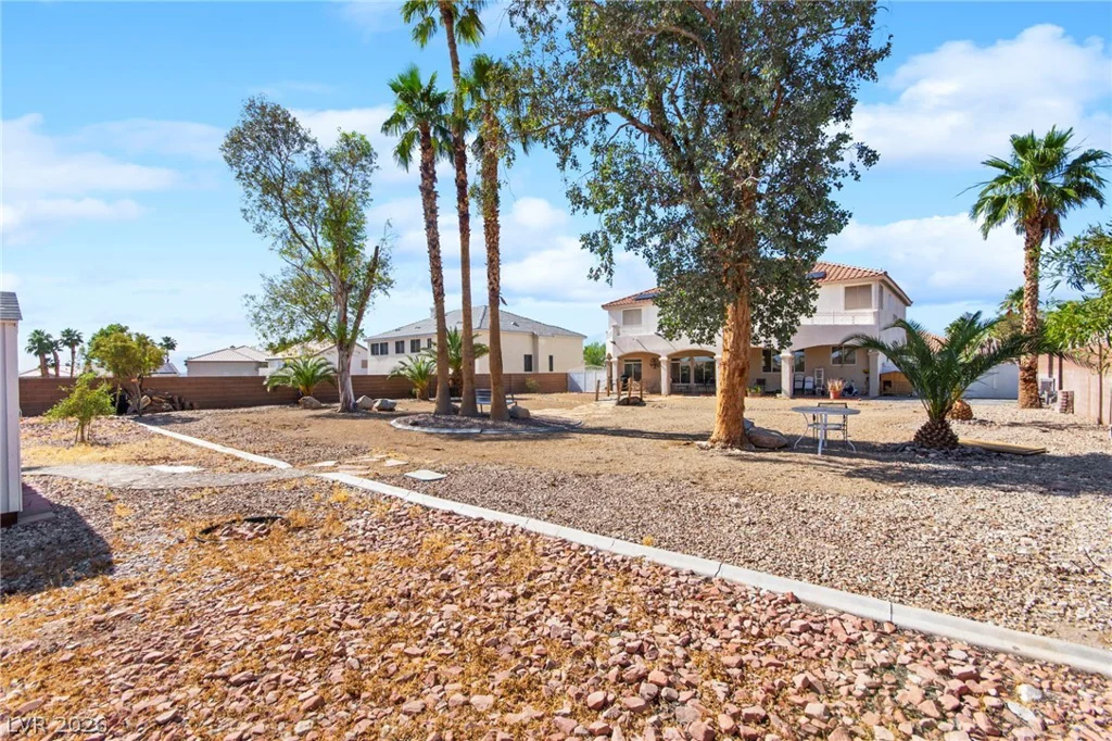 6857 Adobe Villa, Las Vegas, NV 89142