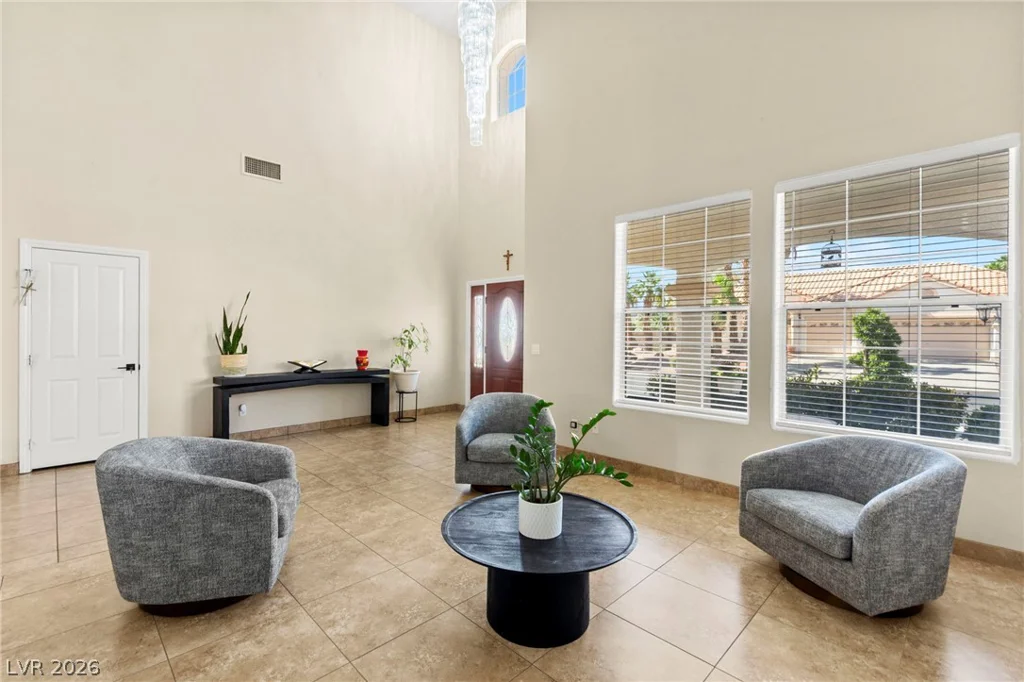 6857 Adobe Villa, Las Vegas, NV 89142