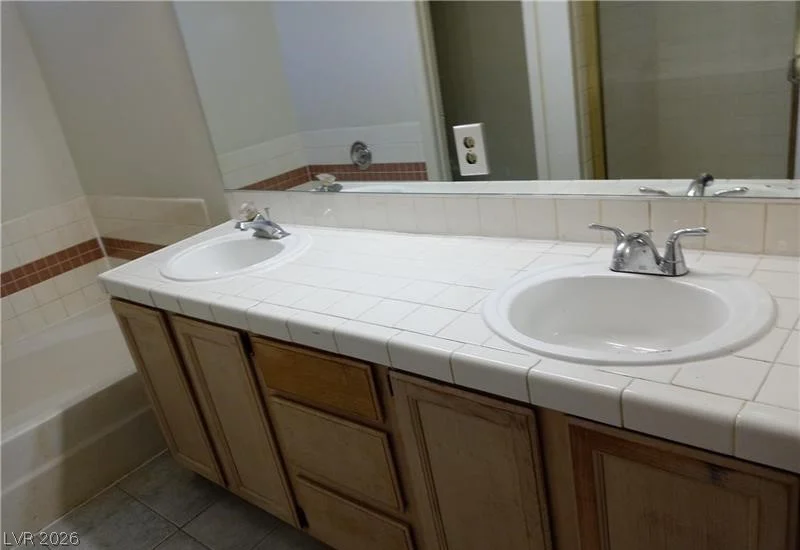 8332 Shore Breeze, Las Vegas, NV 89128