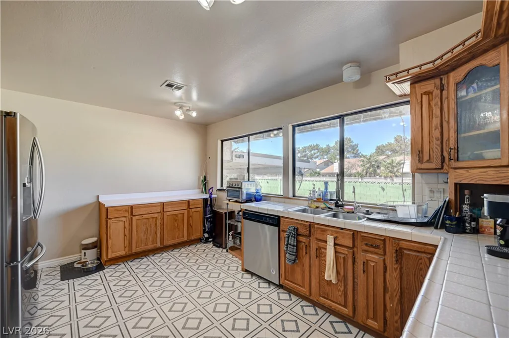 3568 Taos, Las Vegas, NV 89121