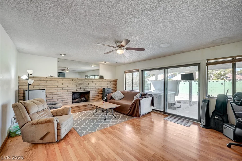 3568 Taos, Las Vegas, NV 89121