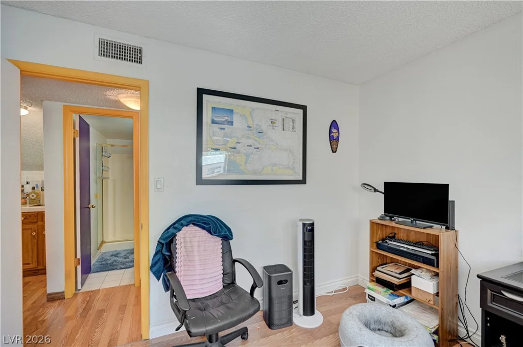 3568 Taos, Las Vegas, NV 89121