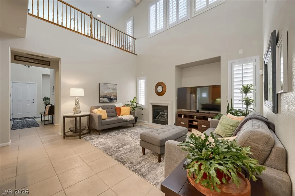 10505 Howling Coyote, Las Vegas, NV 89135