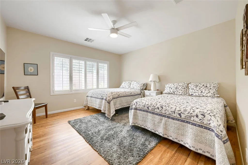 10505 Howling Coyote, Las Vegas, NV 89135