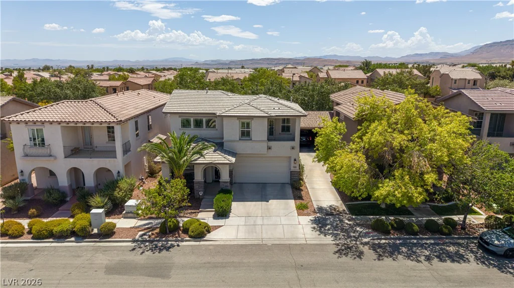 10505 Howling Coyote, Las Vegas, NV 89135