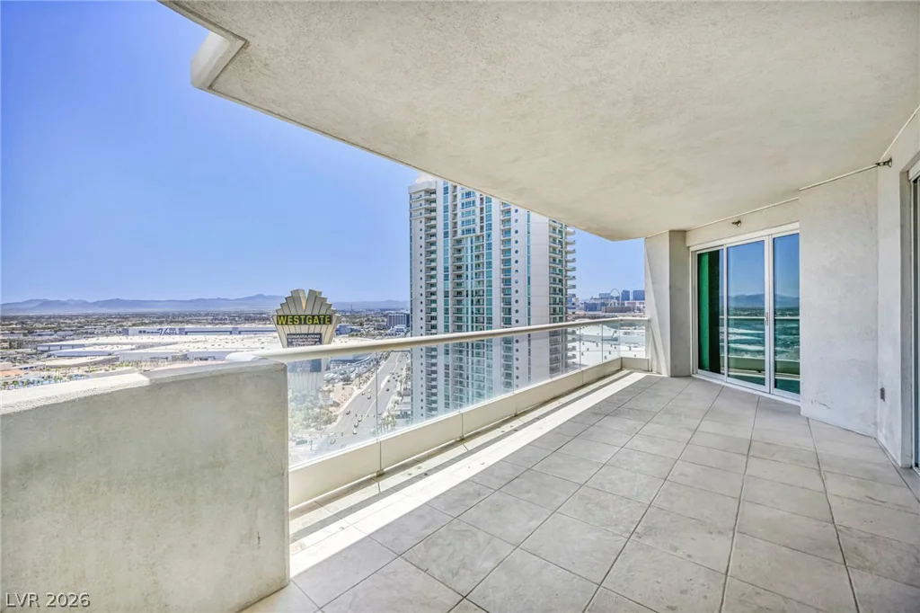 2777 Paradise, Las Vegas, NV 89109