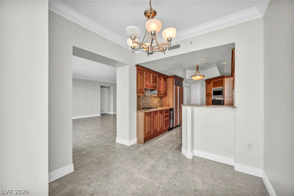 2777 Paradise, Las Vegas, NV 89109