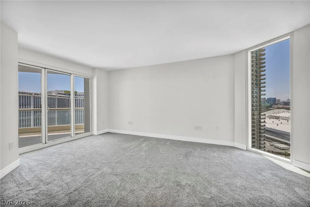 2777 Paradise, Las Vegas, NV 89109