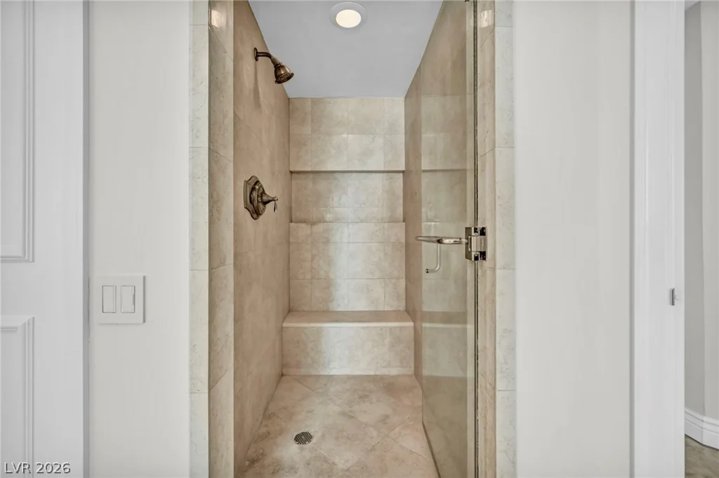 2777 Paradise, Las Vegas, NV 89109
