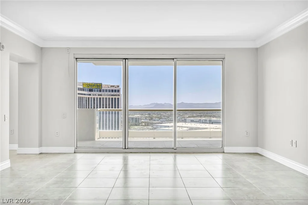 2777 Paradise, Las Vegas, NV 89109