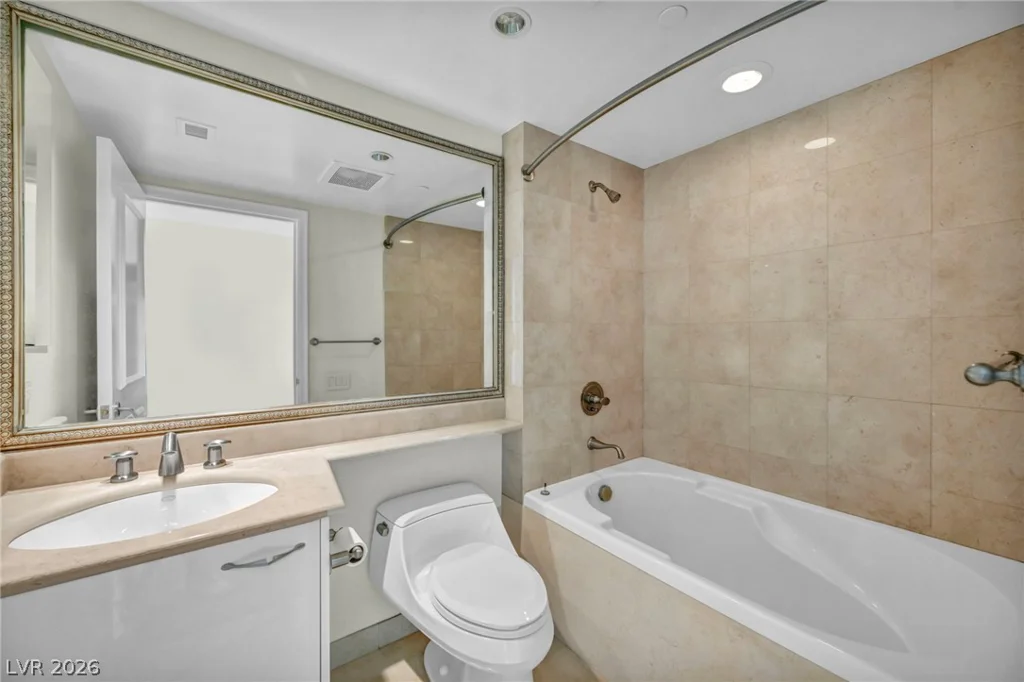 2777 Paradise, Las Vegas, NV 89109