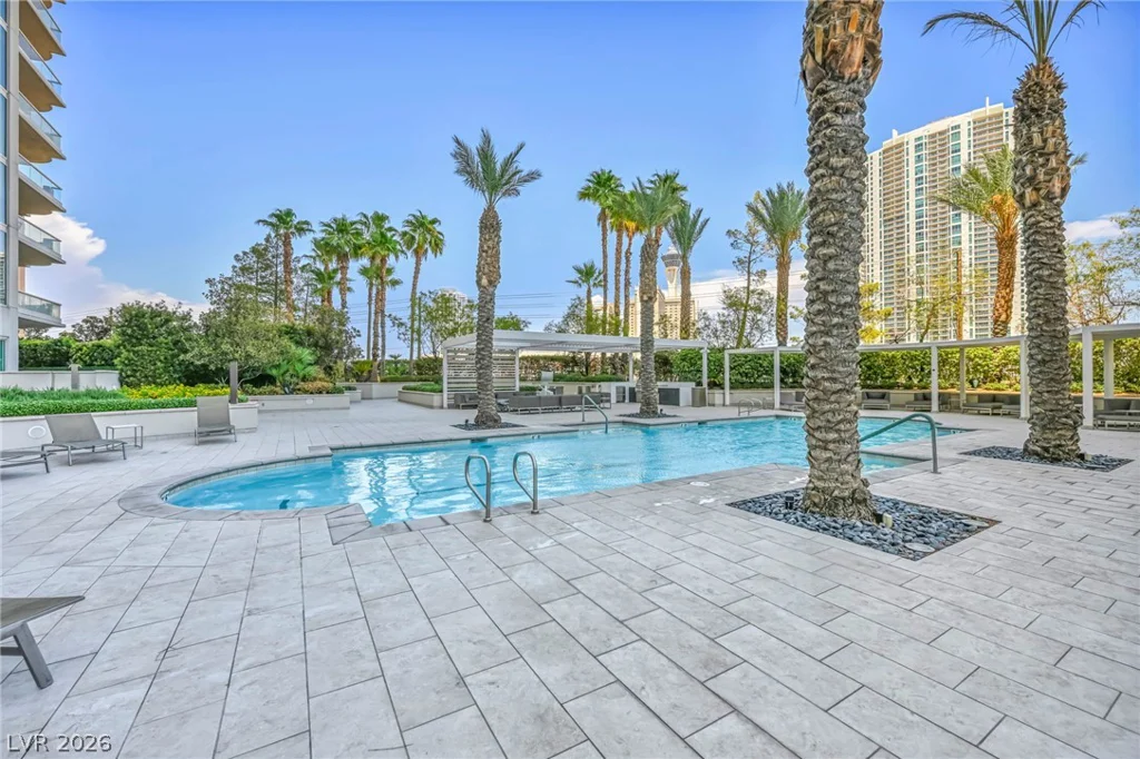 2777 Paradise, Las Vegas, NV 89109