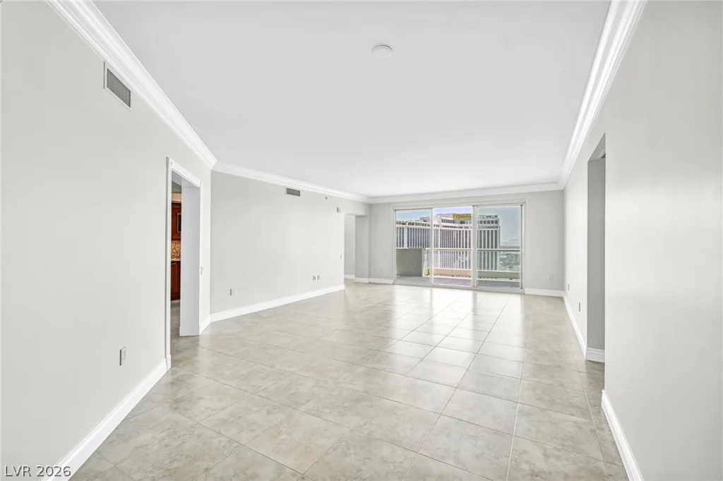 2777 Paradise, Las Vegas, NV 89109