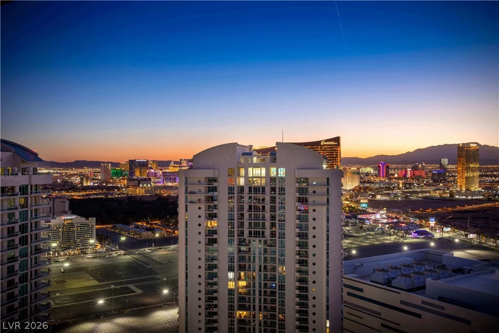 2777 Paradise, Las Vegas, NV 89109