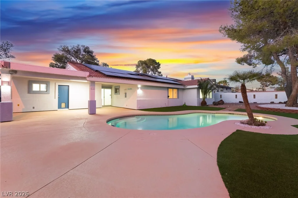 611 Fairway, Henderson, NV 89015