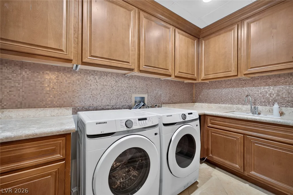 9101 Alta, Las Vegas, NV 89145