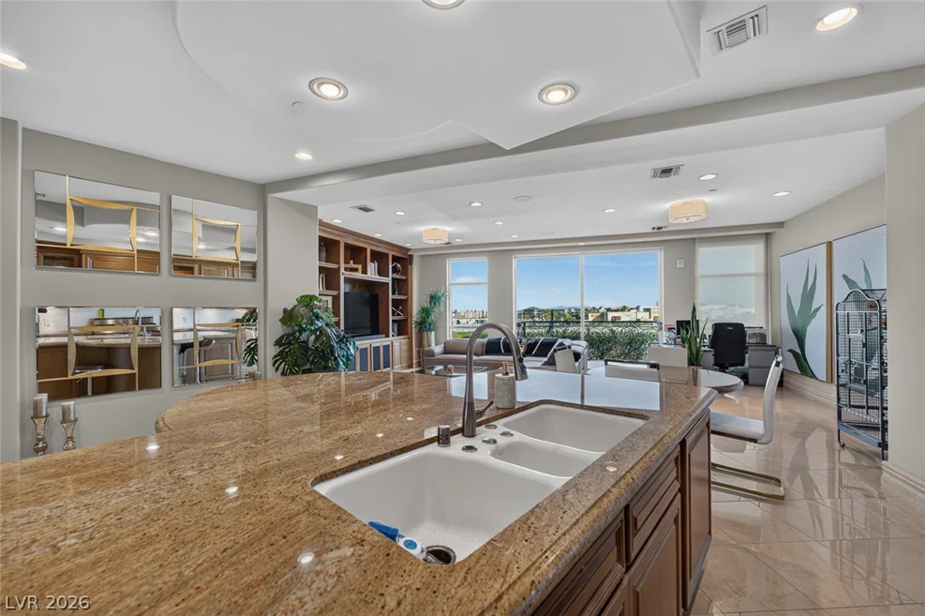 9101 Alta, Las Vegas, NV 89145