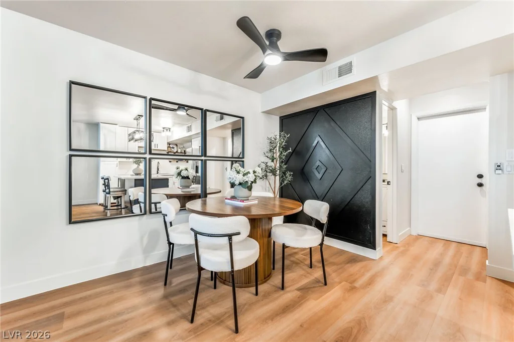 2471 Old Forge, Las Vegas, NV 89121