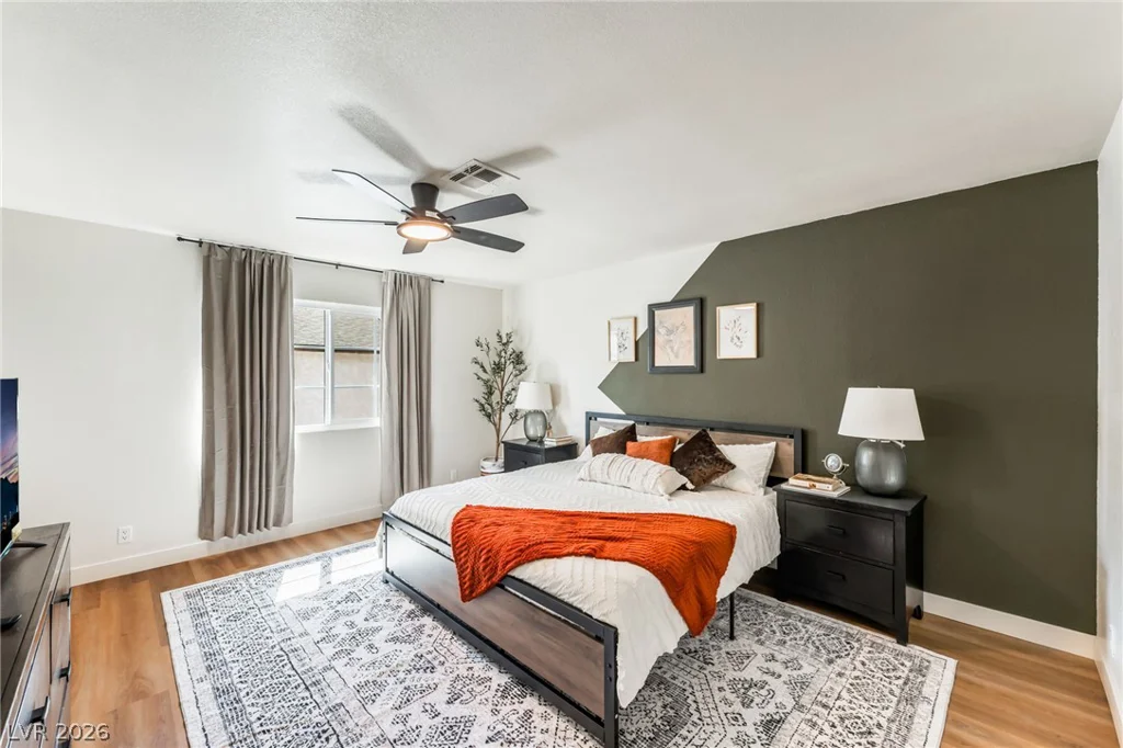 2471 Old Forge, Las Vegas, NV 89121