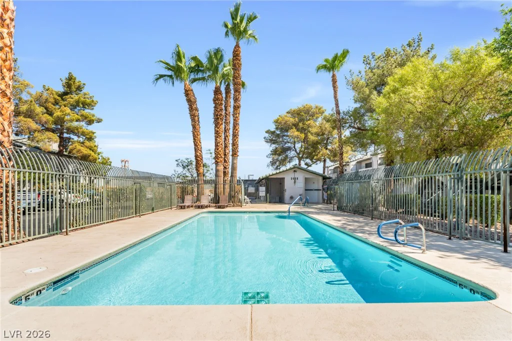 2471 Old Forge, Las Vegas, NV 89121