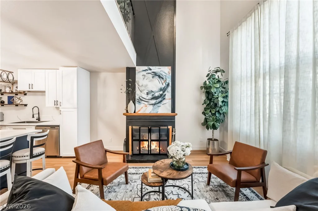 2471 Old Forge, Las Vegas, NV 89121