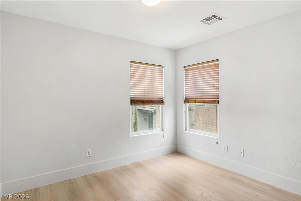 537 Lacabana Beach, Las Vegas, NV 89138