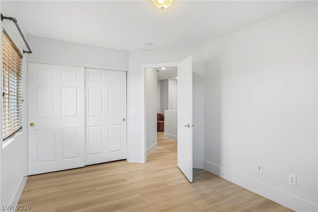537 Lacabana Beach, Las Vegas, NV 89138
