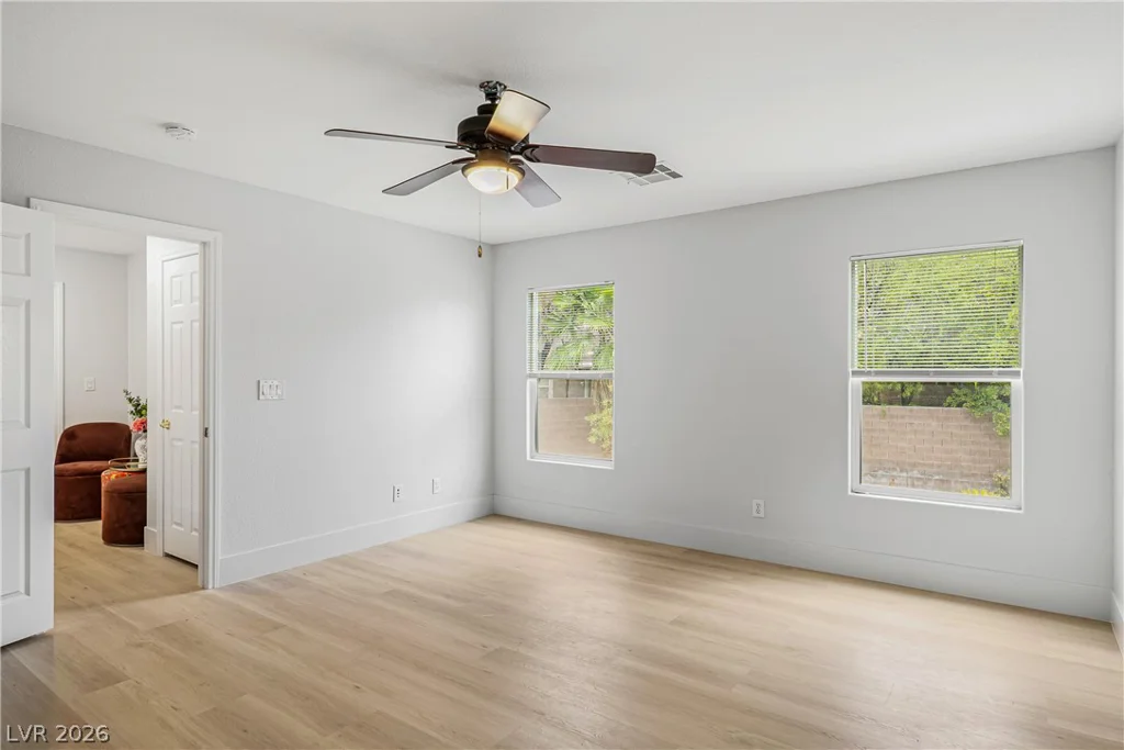 537 Lacabana Beach, Las Vegas, NV 89138