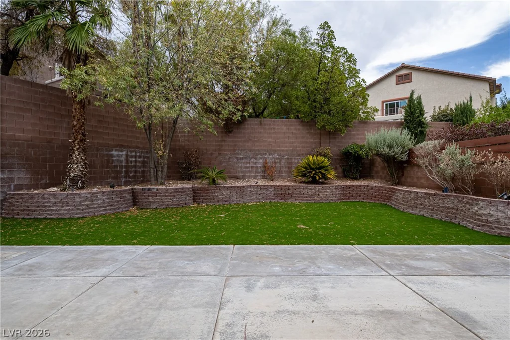 537 Lacabana Beach, Las Vegas, NV 89138