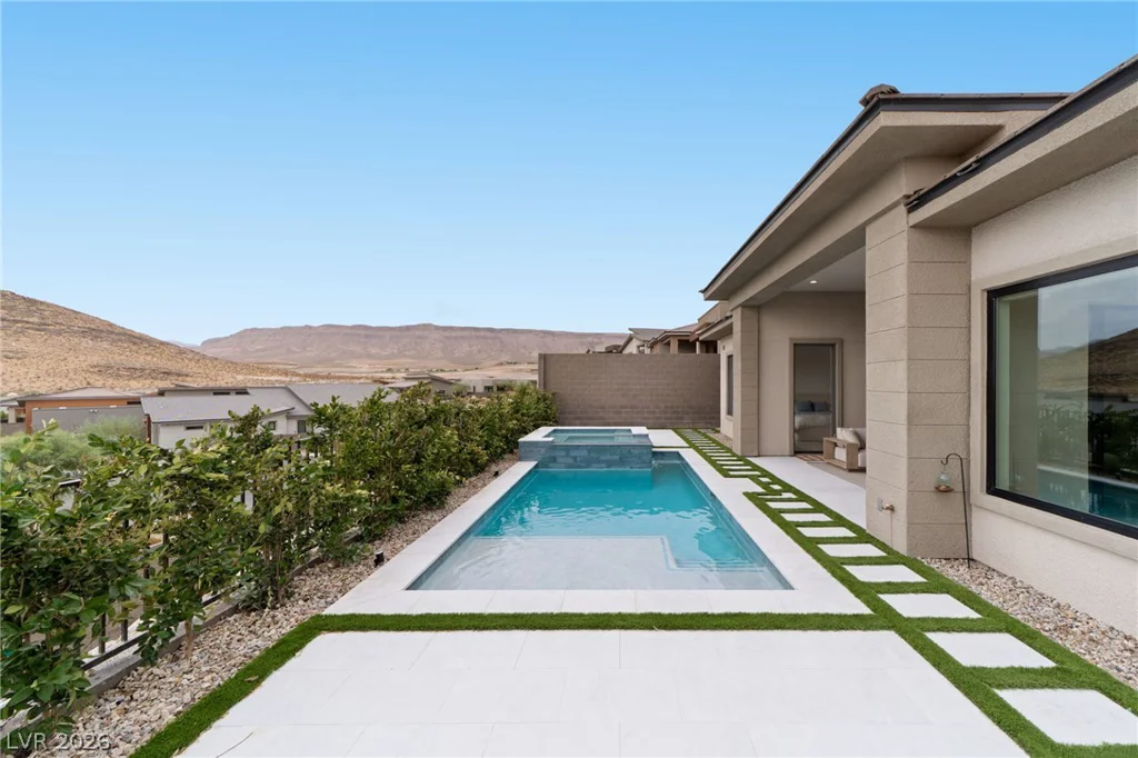 11115 Rolling Vista, Las Vegas, NV 89135