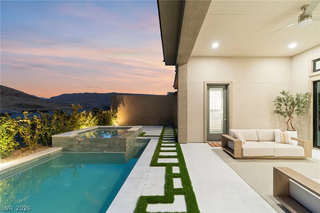 11115 Rolling Vista, Las Vegas, NV 89135