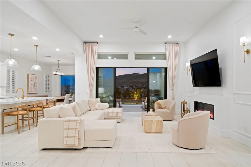 11115 Rolling Vista, Las Vegas, NV 89135