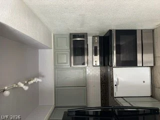 100 Crestline, Las Vegas, NV 89107