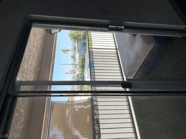 100 Crestline, Las Vegas, NV 89107