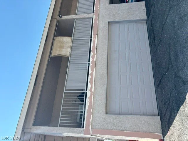 100 Crestline, Las Vegas, NV 89107