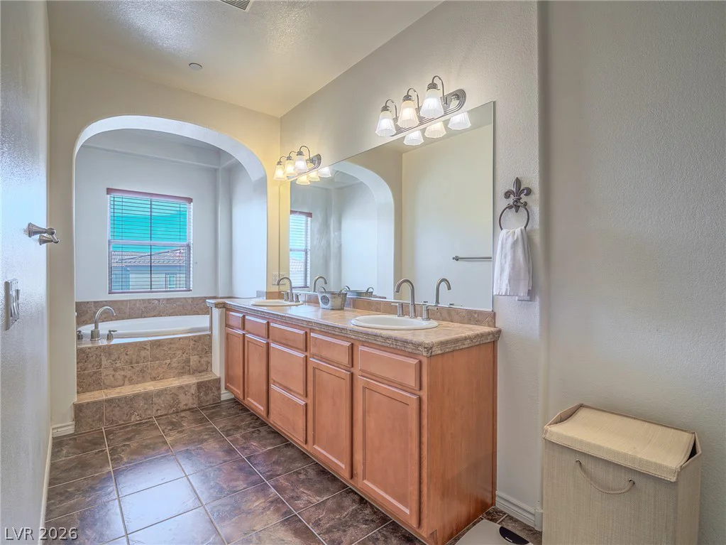 1033 Via Panfilo, Henderson, NV 89011