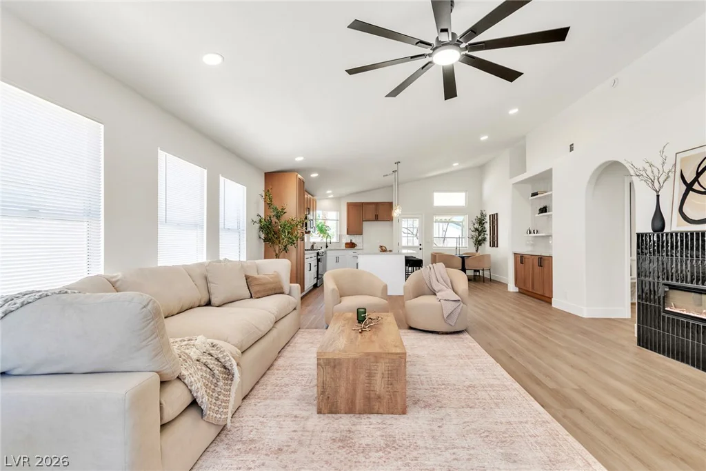 8220 Mt Brodie, Las Vegas, NV 89145