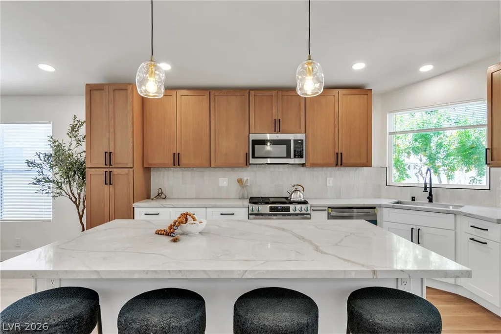 8220 Mt Brodie, Las Vegas, NV 89145