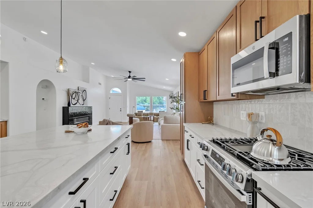 8220 Mt Brodie, Las Vegas, NV 89145