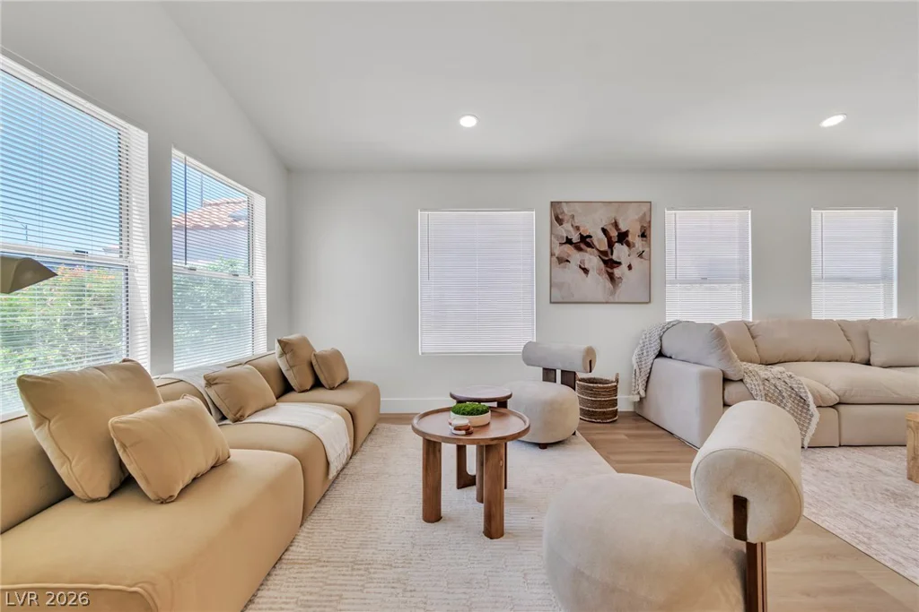 8220 Mt Brodie, Las Vegas, NV 89145