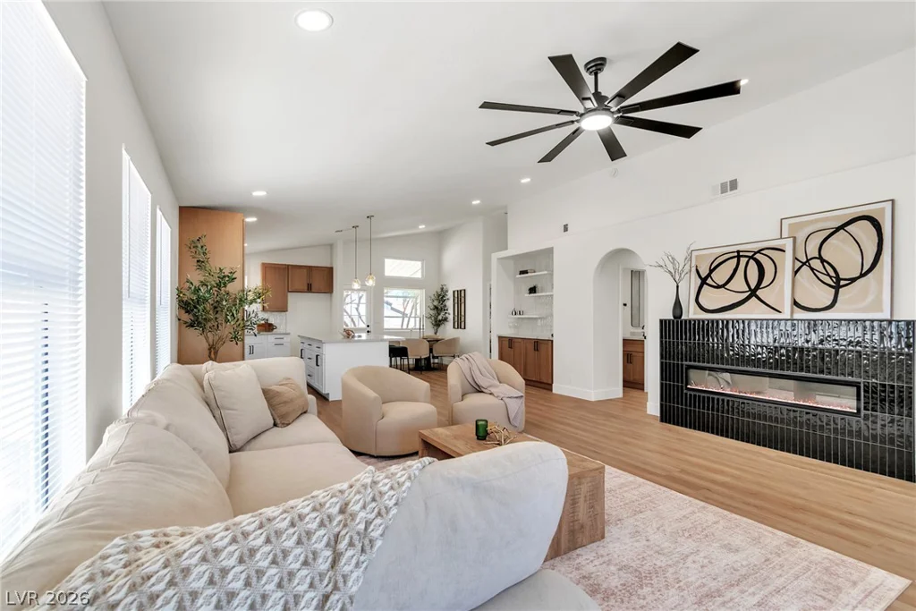 8220 Mt Brodie, Las Vegas, NV 89145