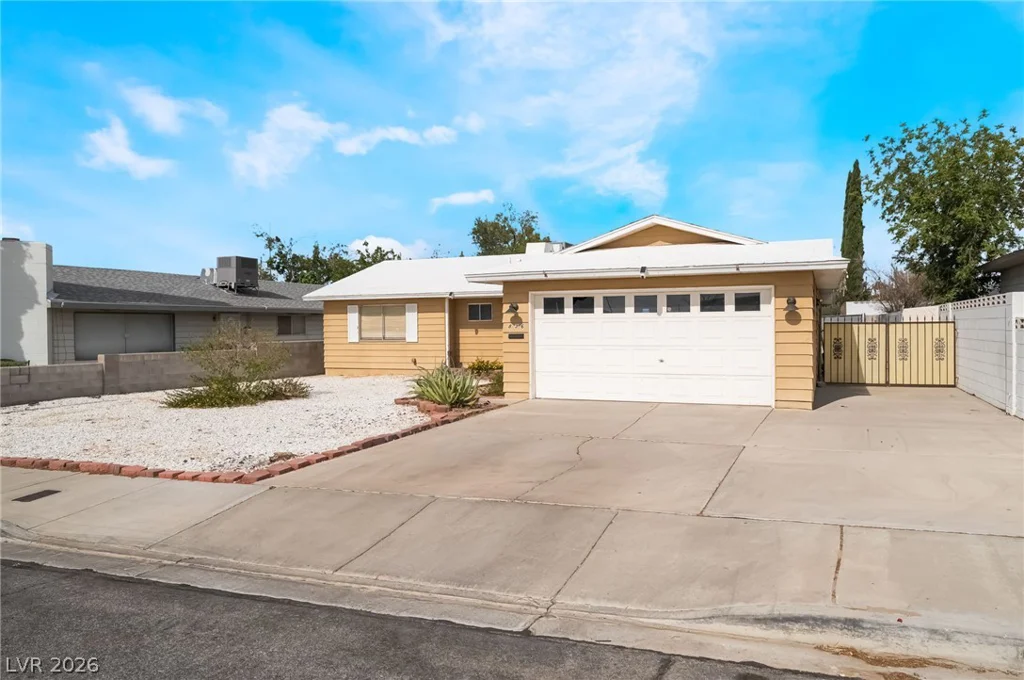 836 Benita, Boulder City, NV 89005