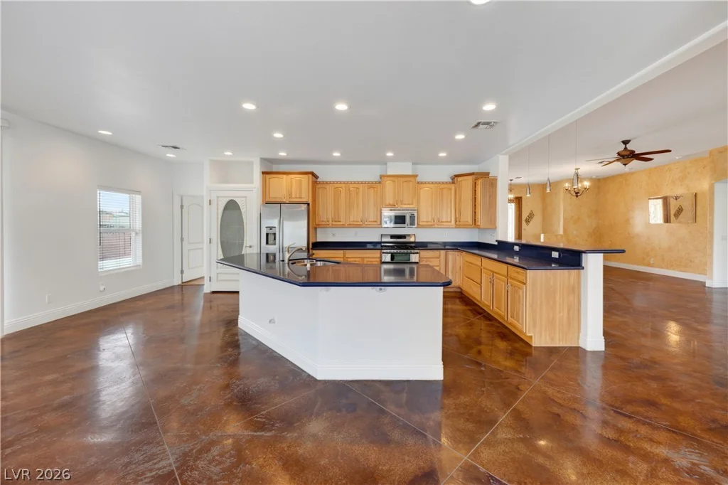 124 Ford, Las Vegas, NV 89123