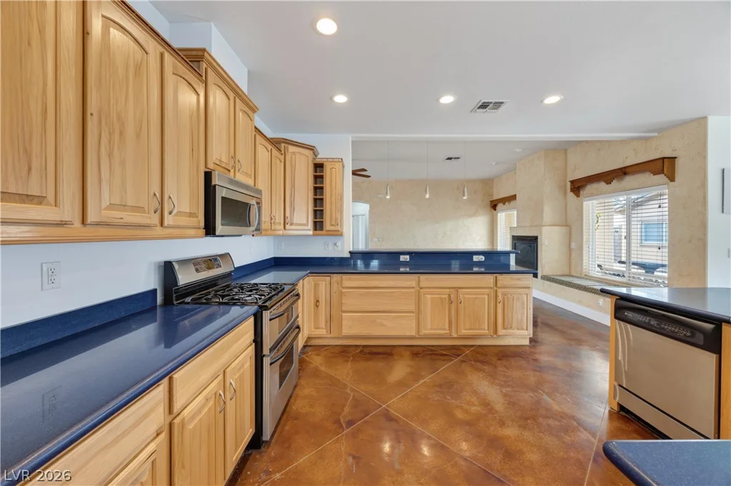124 Ford, Las Vegas, NV 89123