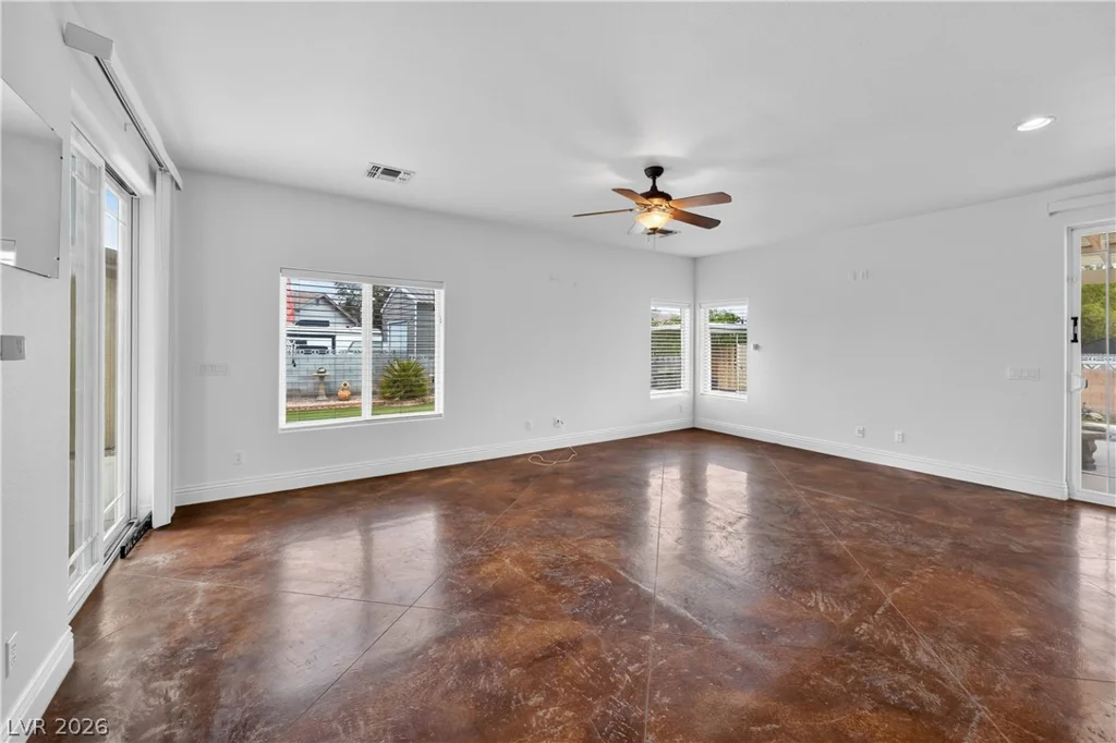 124 Ford, Las Vegas, NV 89123