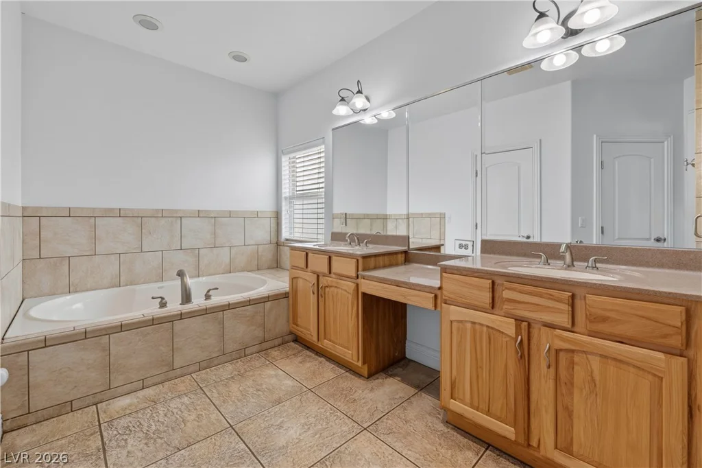 124 Ford, Las Vegas, NV 89123