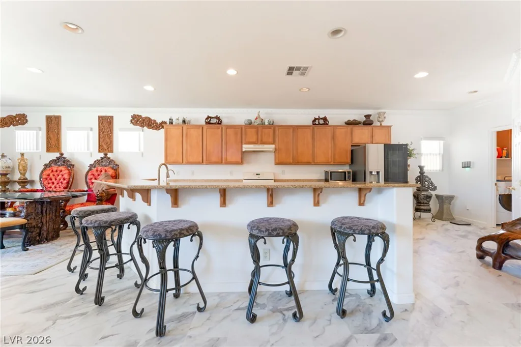 6613 Johnny Love, North Las Vegas, NV 89086