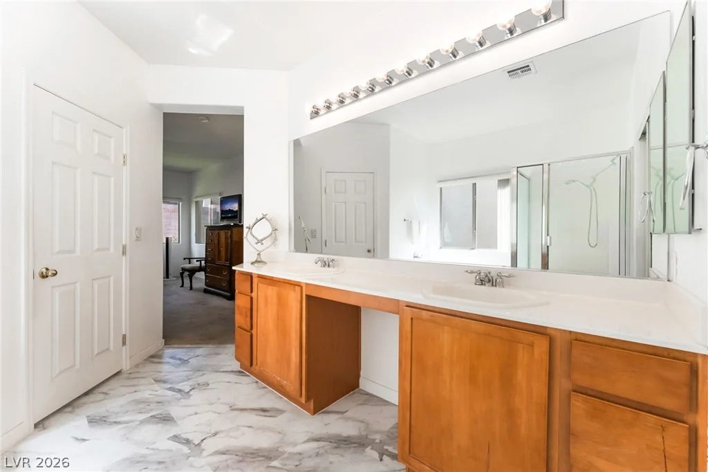 6613 Johnny Love, North Las Vegas, NV 89086