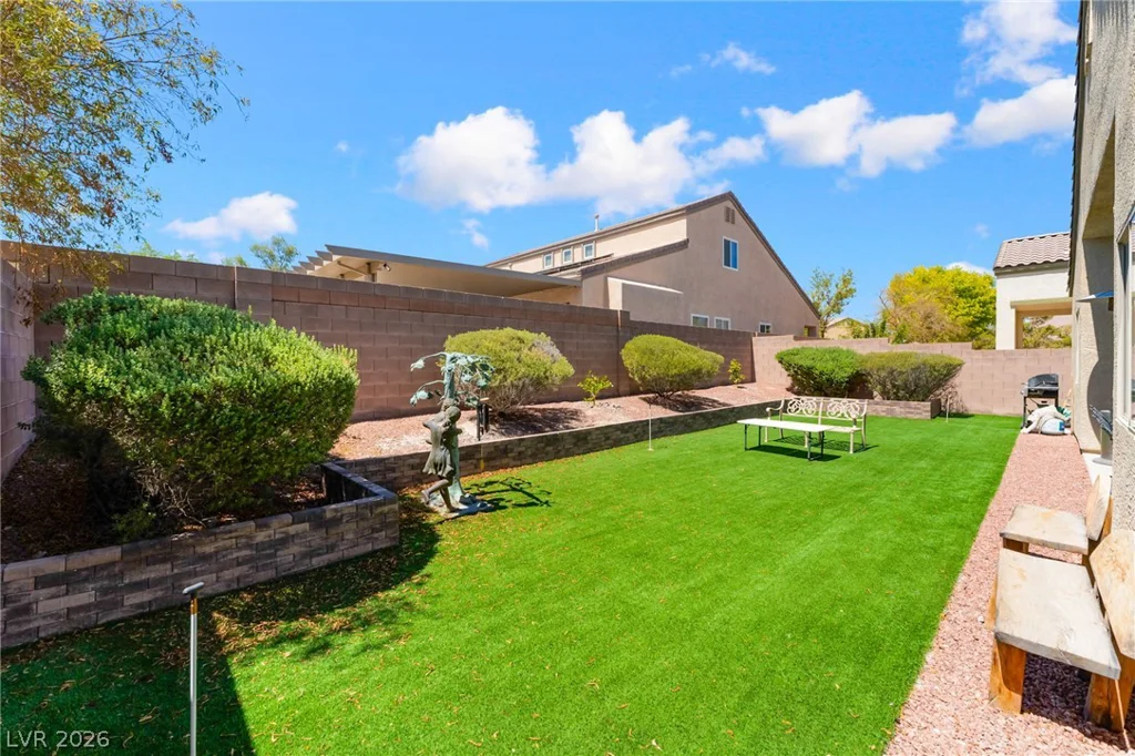 6613 Johnny Love, North Las Vegas, NV 89086